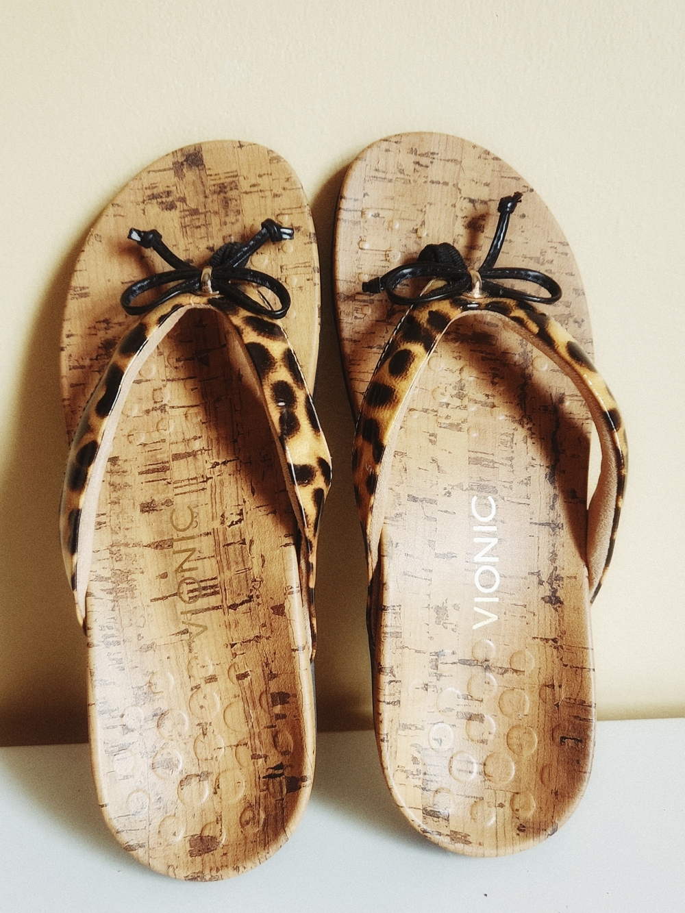 Vionic Leopard Print Thong Sandals - Women's Brown